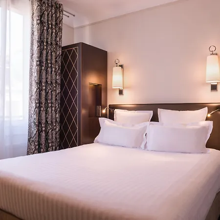 Crystal Hotel-2